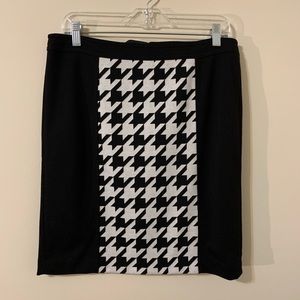 Premise Skirt size 8